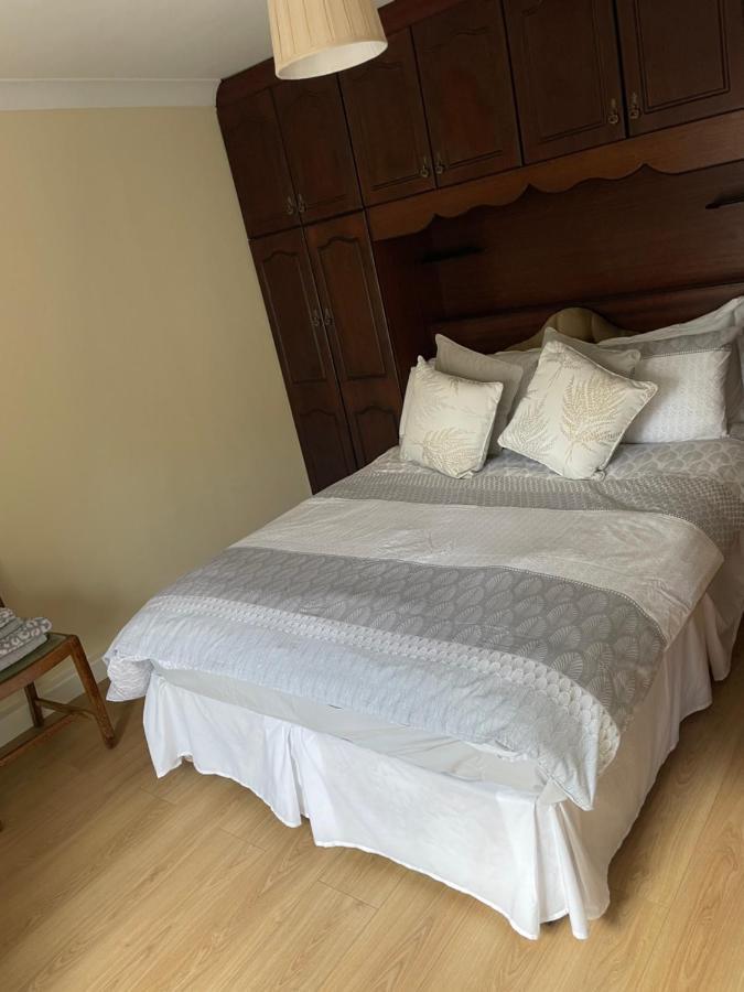 킹스코트 Large Townhouse With Gardens 아파트 외부 사진